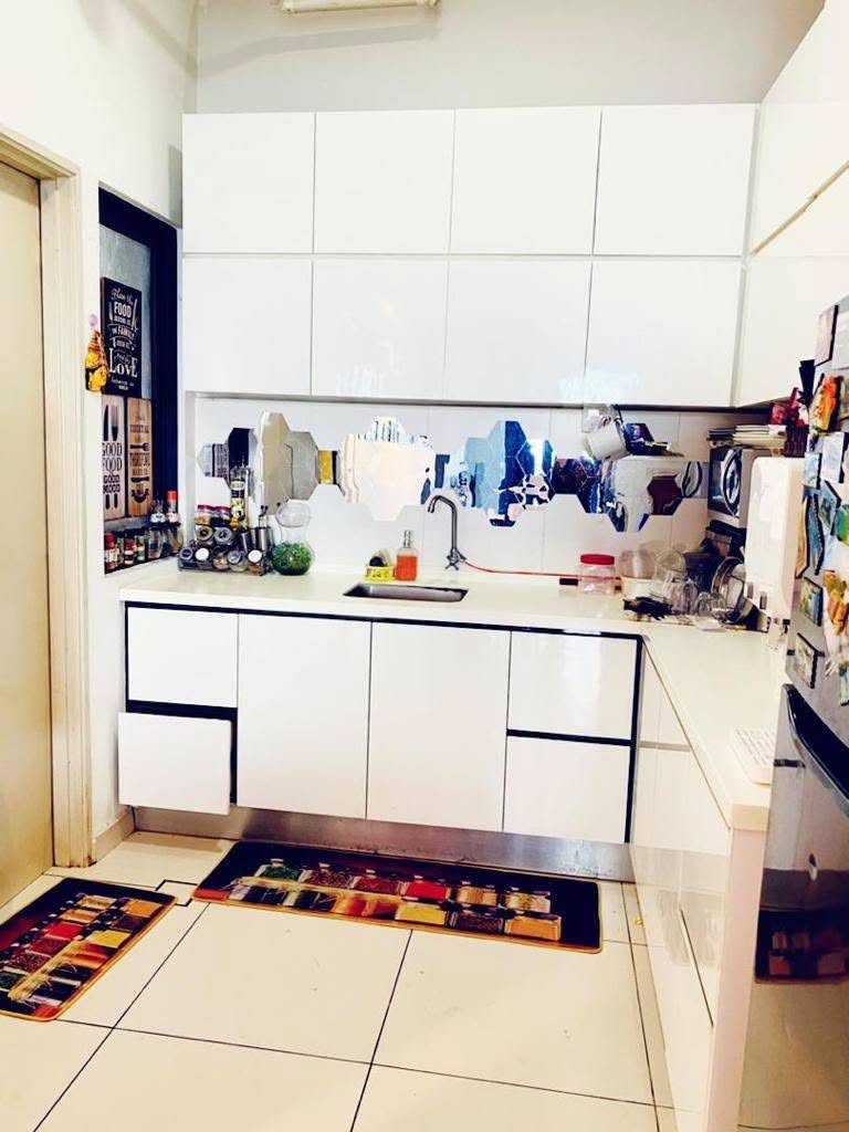 Zefer Hill Residence Intermediate Unit Partially Furnished @ Jalan Pipit 4, Bandar Puchong Jaya, Puchong for Sale