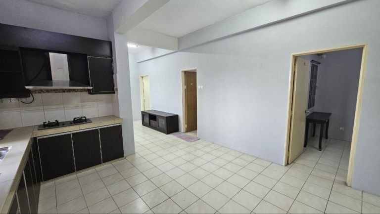 Bercham prima kiara condominium for sale furnished facilities gated and guarded