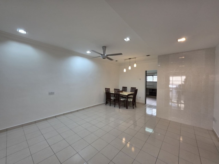 Bercham Pakatan Jaya Double Storey Terrace House