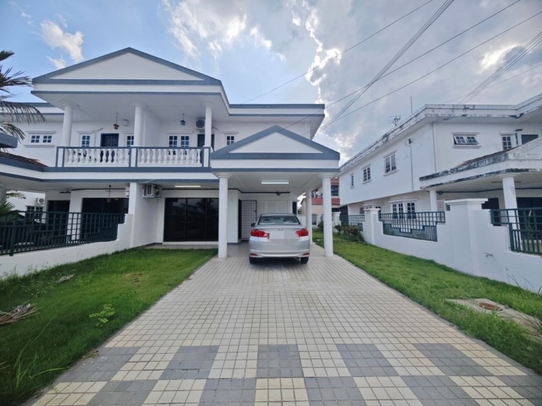 Pasir Puteh Double Storey Semi-D