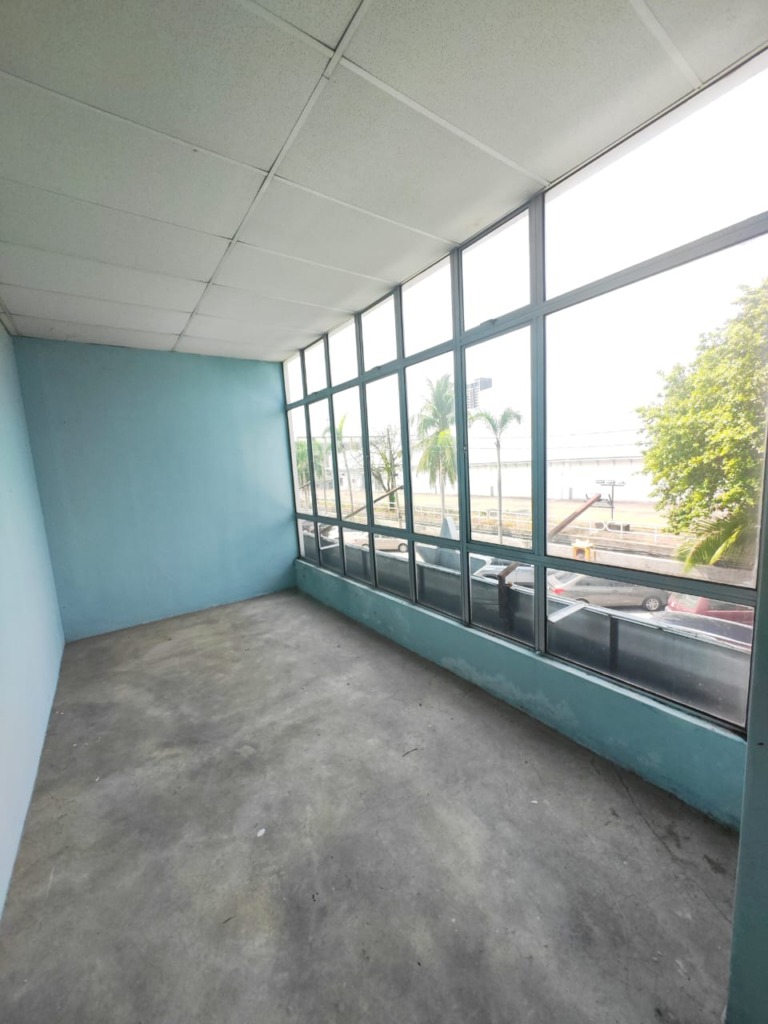 Bercham First Floor Commercial Space