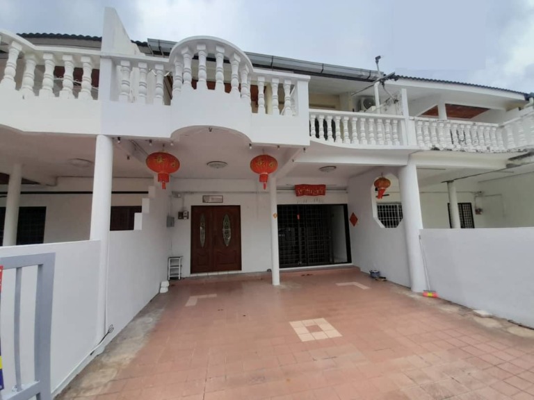 Pengkalan Barat Double Storey Terrace House