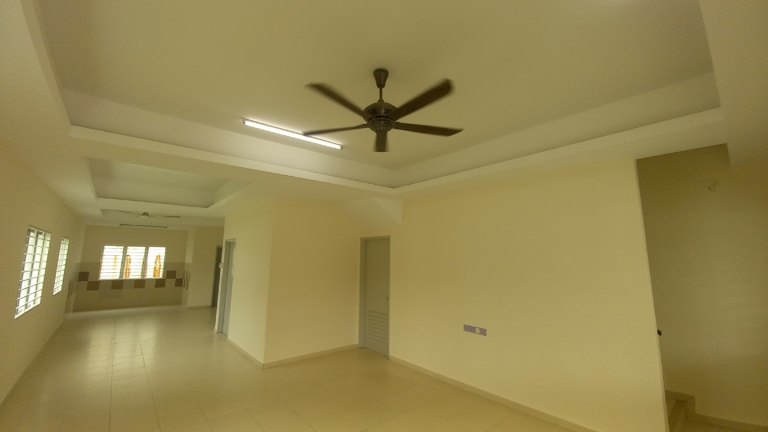 Corner Lot Double Storey Terrace @ Taman Semenyih Mewah , Fasa 3 to Rent