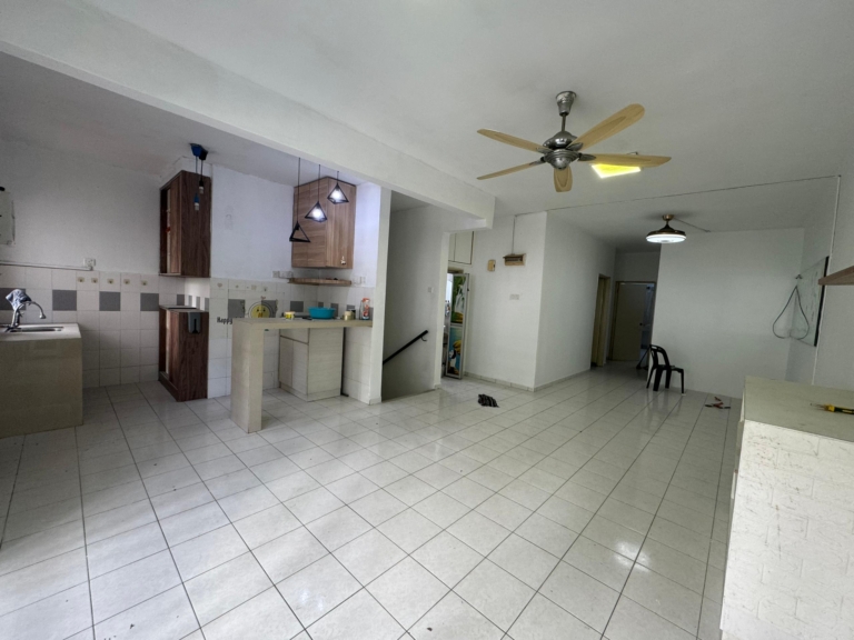 Amansiara Townhouse Selayang Upper Unit Facing East For Sale