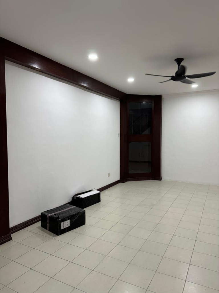 Cheras Taman Minang Ria 3-Storey House For Rent