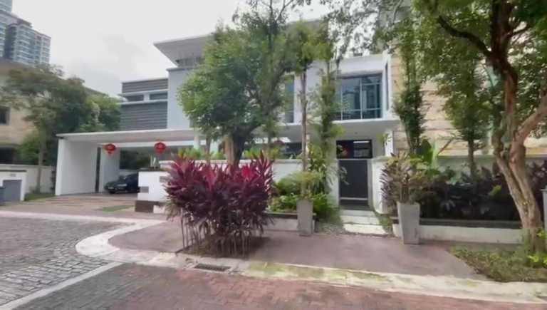 The Residence / Mont Kiara