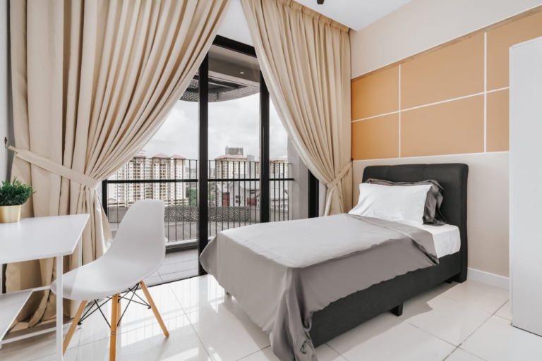 Unio Residence @ Balcony room for rent @ Female unit
