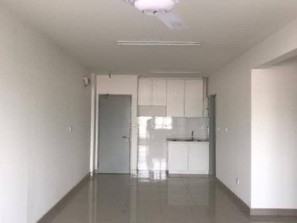 Sentrovue Service Apartment Below Market Price – 3 bedroom apartment / condo / service residence for sale in Puncak Alam, Selangor (photo 1 of 5)