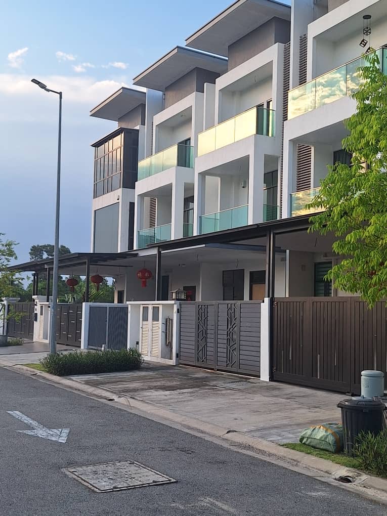 3 Storey Link Villa
