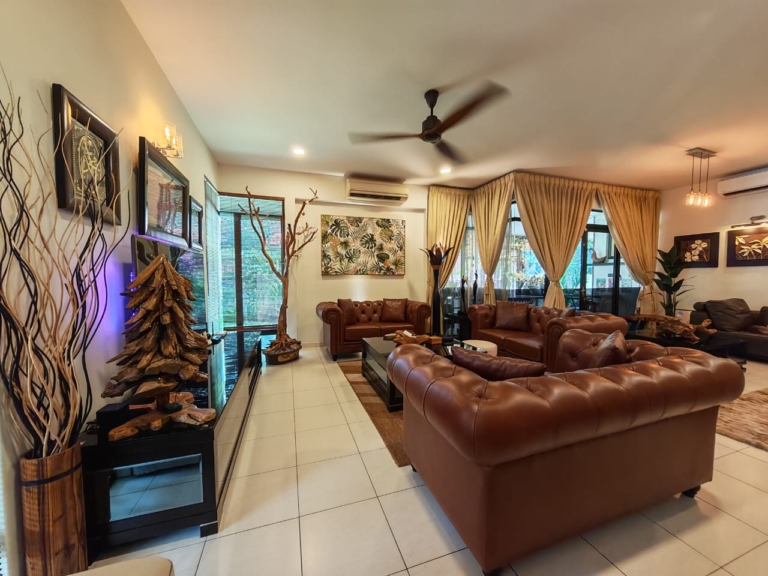 Glenmarie Cove Resort-Style Living in a Gated & Guarded Community