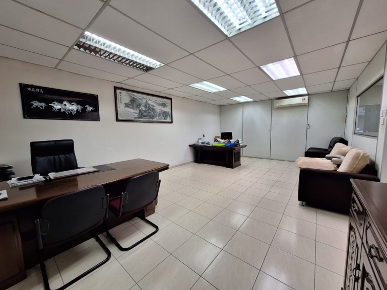 Klang Jaya, Single Storey Shop Lot for SALE