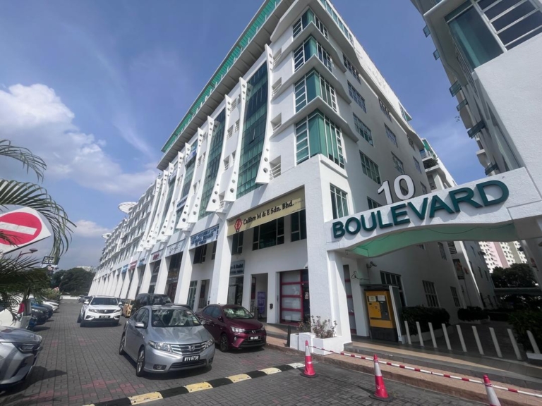 10 Boulevard Shop Office