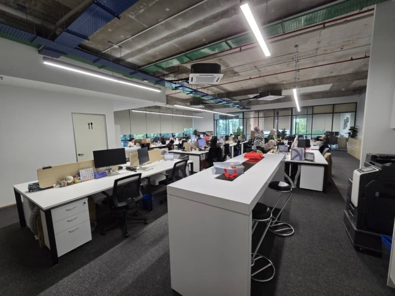Fully furnished adjoining office in uoa business park shah alam glenmarie subang jaya