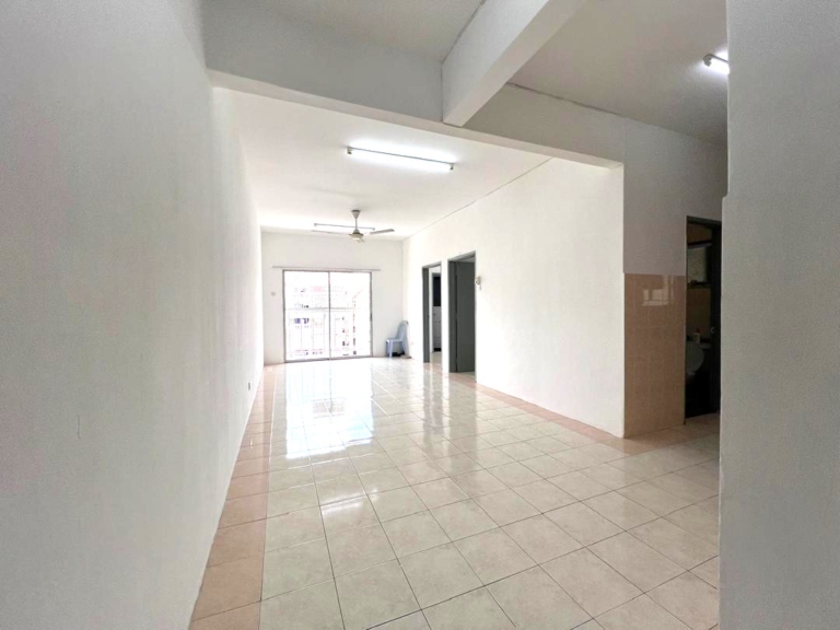 Taman Bayu Perdana, Klang Bayu Villa Apartment (Level 4) For Rent