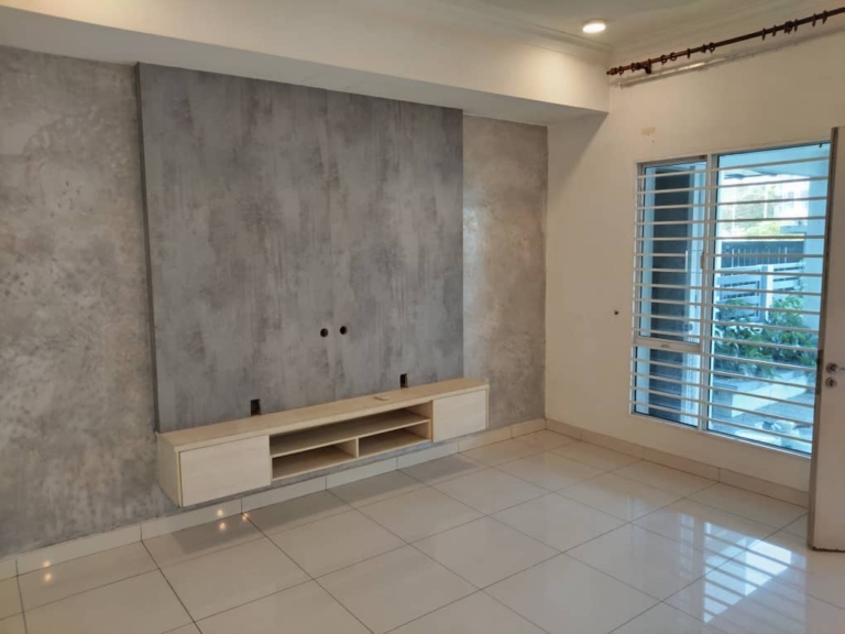 2.5 Storey Terrace House For Sale