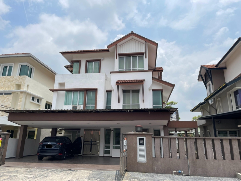 Taman Mutiara Indah Puchong 2.5-Storey Semi-D@ Partially furnished@ Unit for sale