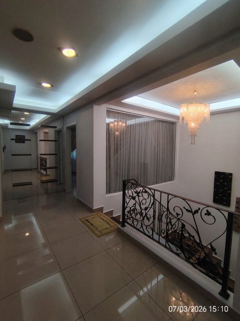 Fully renovated Double Storey Semi-D for Sale Jalan Damar Laut, Glenmarie Cove