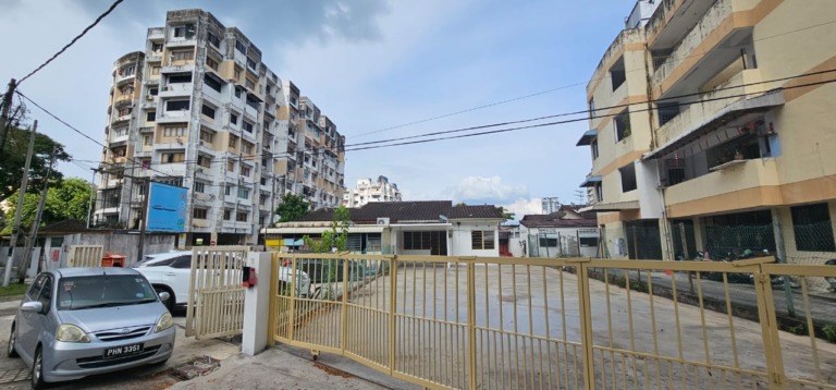 Single Storey Semi Detached At Lebuhraya Batu Lanchang, Jelutong
