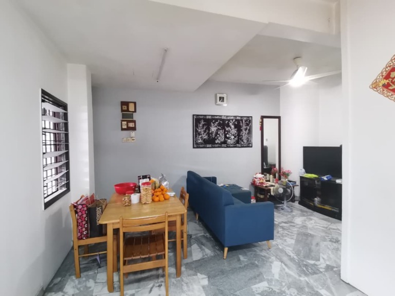 Cheras Batu 9, Taman Sri Aman Endlot Double Storey House for Sale Now