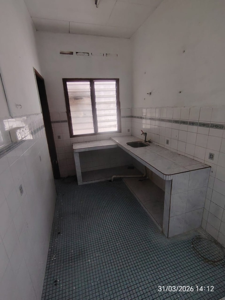 Low cost flat at Goodyear Court 10 for Sale in USJ 15