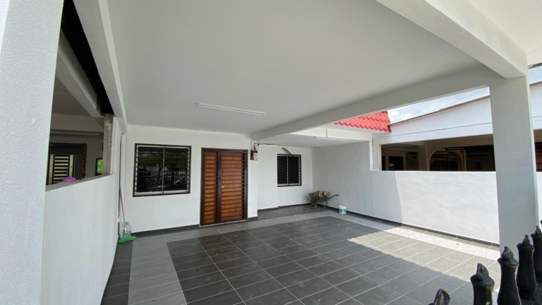 Fully renovated and extended single storey for sale in Taman klang Jaya, Klang