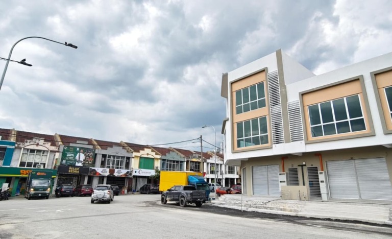 Taman Cheras Jaya Corner Lot Ground Floor Shop For Rent