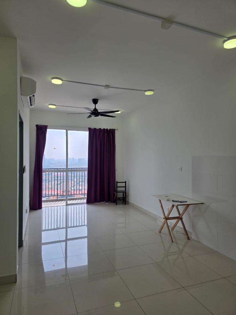 Pinnacle Sri Petaling 2 Bedrooms Unit for Sale