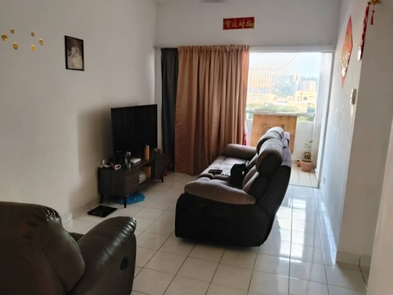 Suria KIP Apartment For Sale