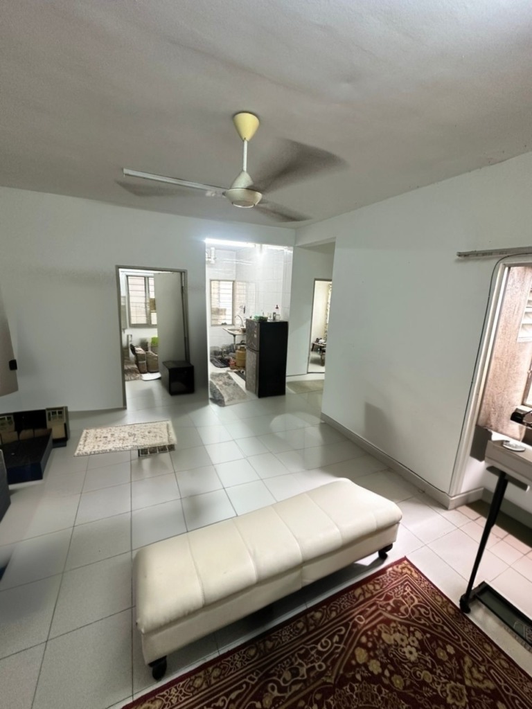 2nd FLOOR AKASIA APARTMENT, BOTANIC FOR SALE
