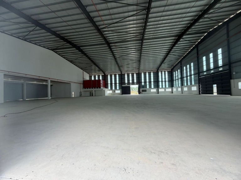 New 3-Storey Detached Warehouse Corner Lot For Rent