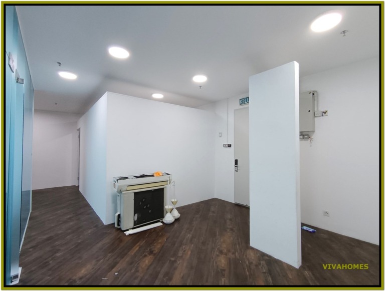 Tropicana Avenue Office 700sqf near Kota Damansara Tropicana For Sale
