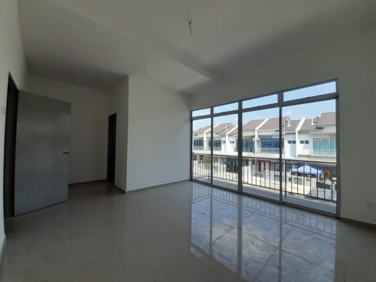 Teluk Panglima Garang Double Storey House for Rent