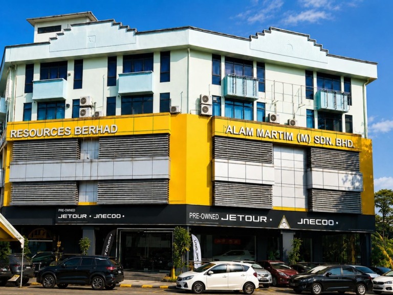 Sri Petaling Corner lot shop