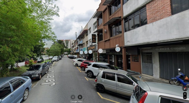 Ampang Taman Cempaka End Lot Shop For Rent