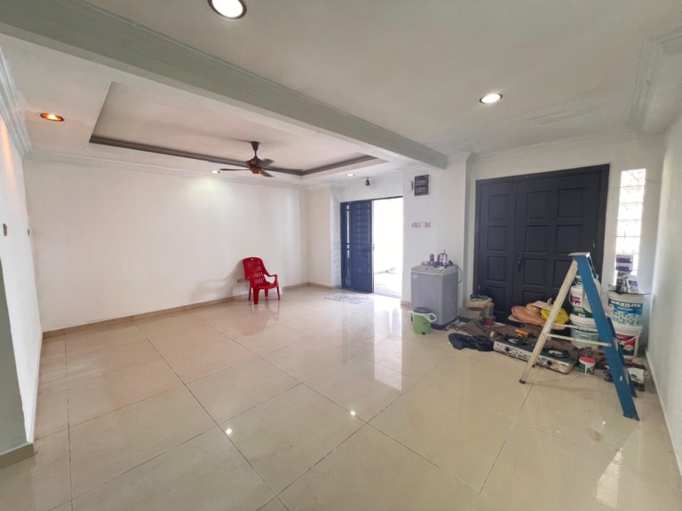 Double Storey@Saujana Damansara