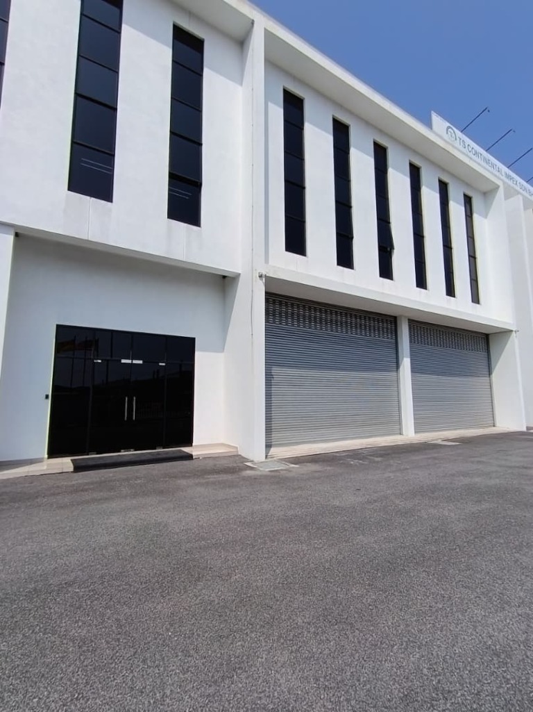 Telok Panglima Garang 3 storey semi-d factory