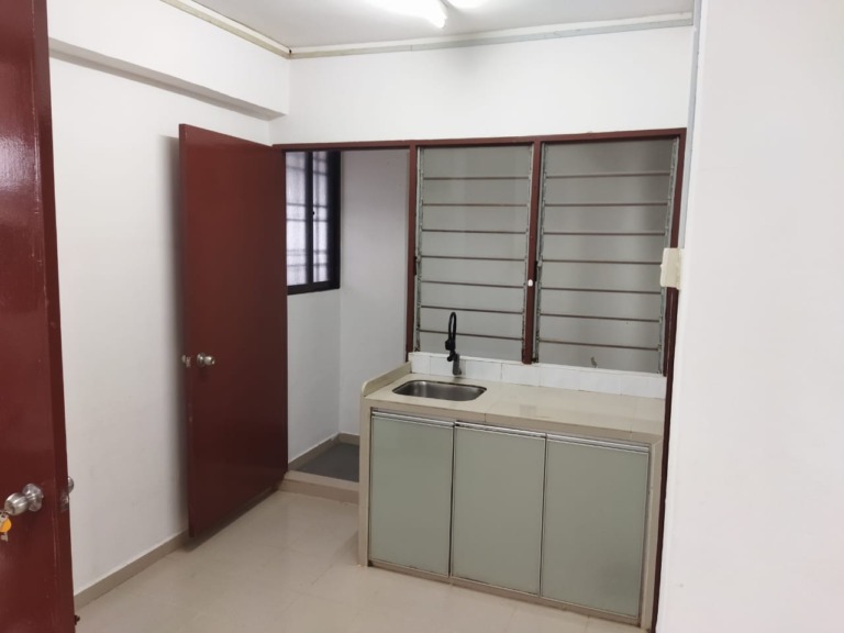 🏡 KRYSTAL HEIGHTS @ JELUTONG FOR RENT