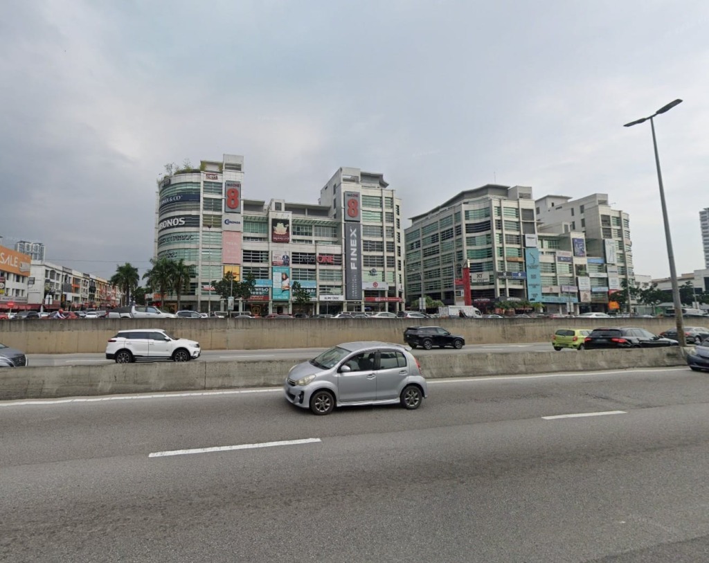 Partially Furnished Office For Rent, IOI Boulevard Puchong Jaya, 1,679 sf, Near IOI Puchong Jaya LRT – commercial for rent in Bandar Puchong Jaya (photo 1 of 7)
