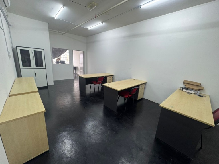 Avenue Crest Shah Alam – Seksyen 22 – Office Suite For Rent – Fully Furnished – RM1,200
