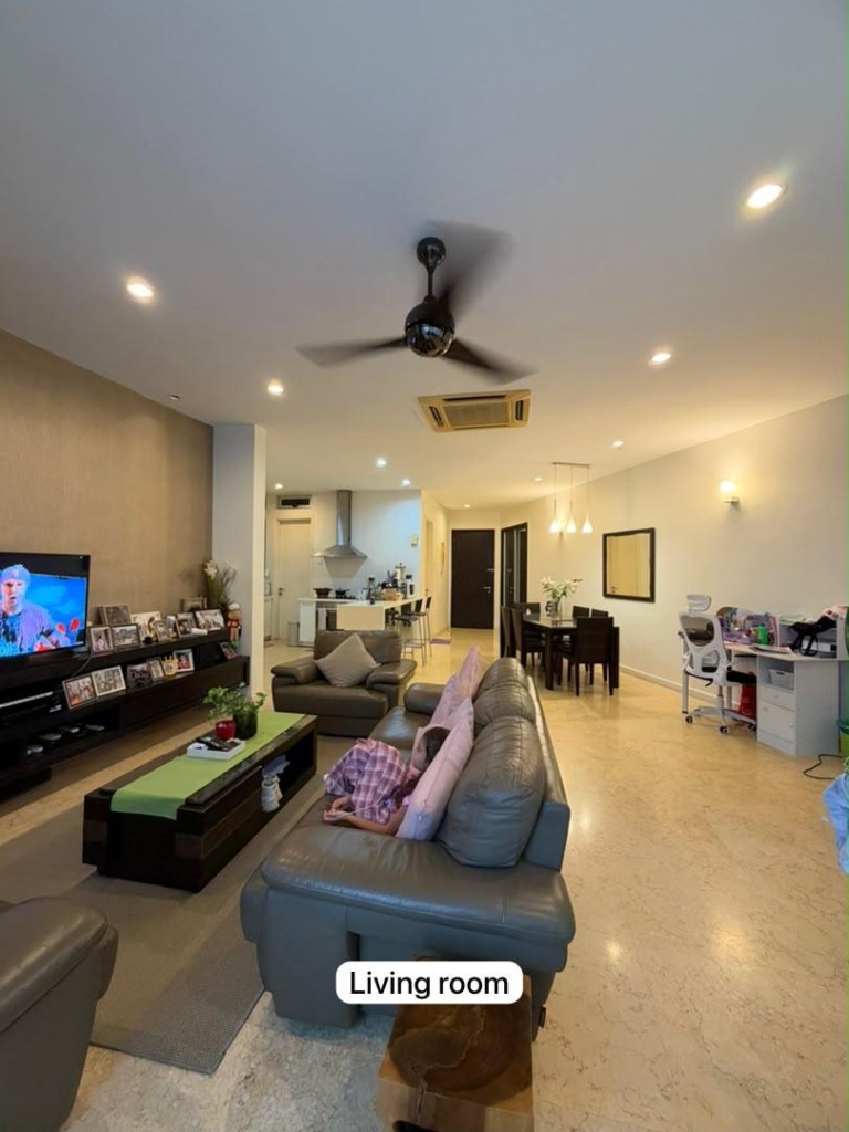 Idaman Residence@KLCC – 3 bedroom apartment / condo / service residence for sale in Jalan Law Yew Swee, KLCC, Kuala Lumpur (photo 1 of 13)