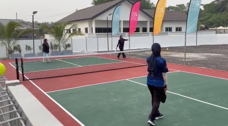 PICKLEBALL CENTRE + LAND FOR SALE – commercial land for sale in Kg. Merbau Sempak, Sungai Buloh (photo 2 of 5)