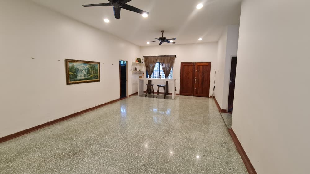 Fully Furnished Single Storey Bungalow House for Rent – 5 bedroom bungalow house for rent in Klang, Selangor (photo 1 of 18)